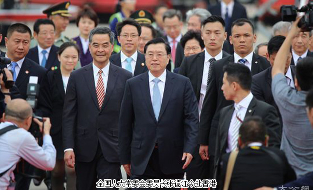 湖南省青年企業(yè)家赴港參與“一帶一路”經(jīng)貿(mào)交流，胡國安董事長(zhǎng)考察港交所、高盛投行等機(jī)構(gòu)