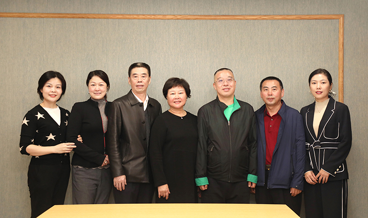 綠之韻集團(tuán)被湖南省禁毒協(xié)會(huì)授予“副會(huì)長(zhǎng)單位”