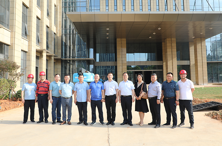 常德市西湖管理區(qū)黨委副書記、管委會主任吉海波一行蒞臨綠之韻中心走訪調研