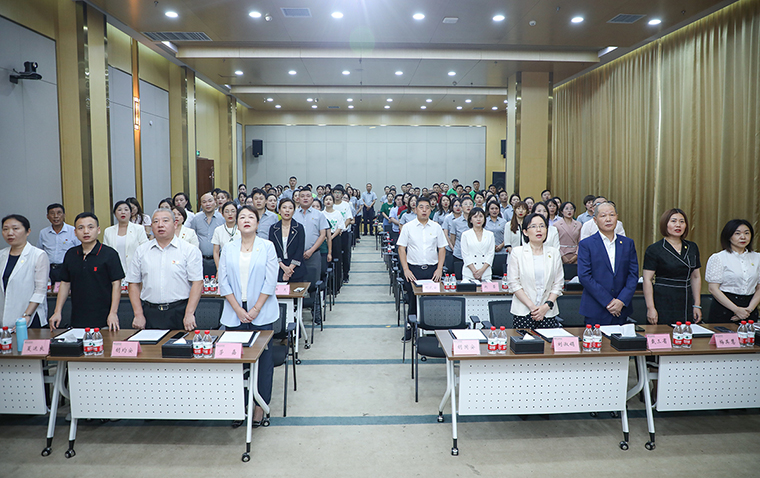 齊心協(xié)力 “七”開得勝丨綠之韻集團(tuán)2023年半年度總結(jié)大會舉行