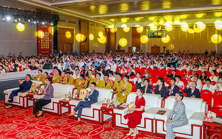 熱愛(ài)，讓美好發(fā)生——綠之韻幸福國(guó)際2024春季產(chǎn)品分享官榮耀頒獎(jiǎng)盛典成功舉行